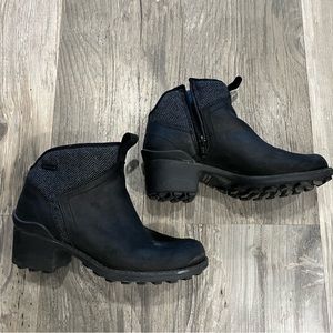 Merrell Leather Booties